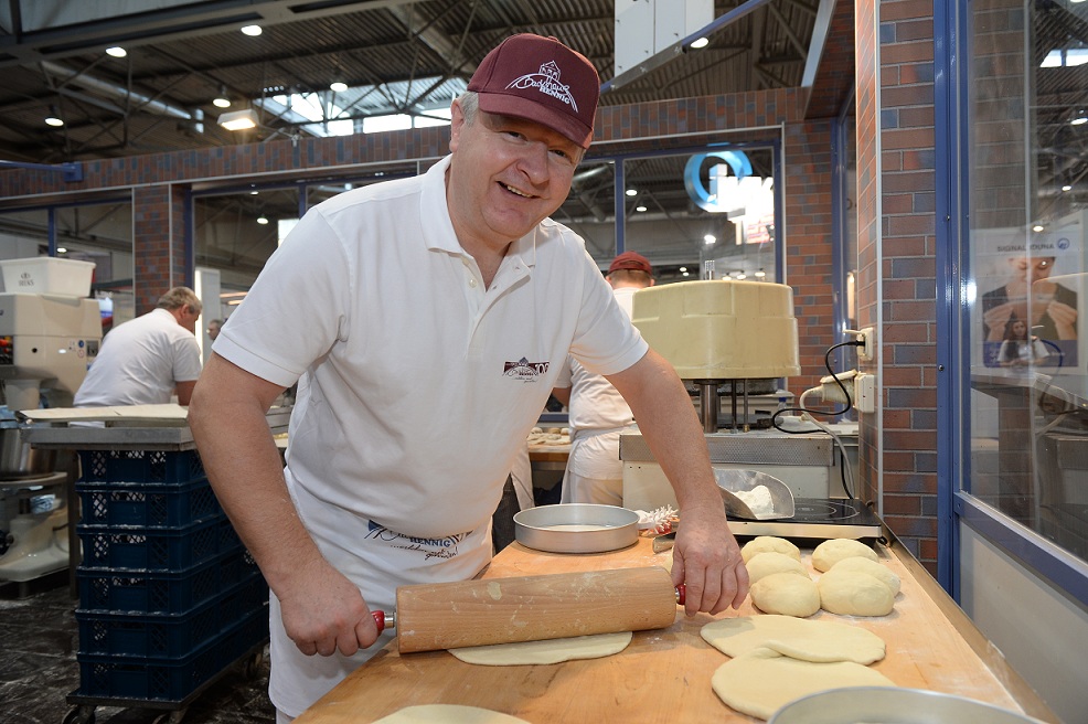 Quelle: Leipziger Messe GmbH, Fotograf: Lutz Zimmermann Schauen und probieren heißt es in den gläsernen Manufakturen auf der mitteldeutschen handwerksmesse.